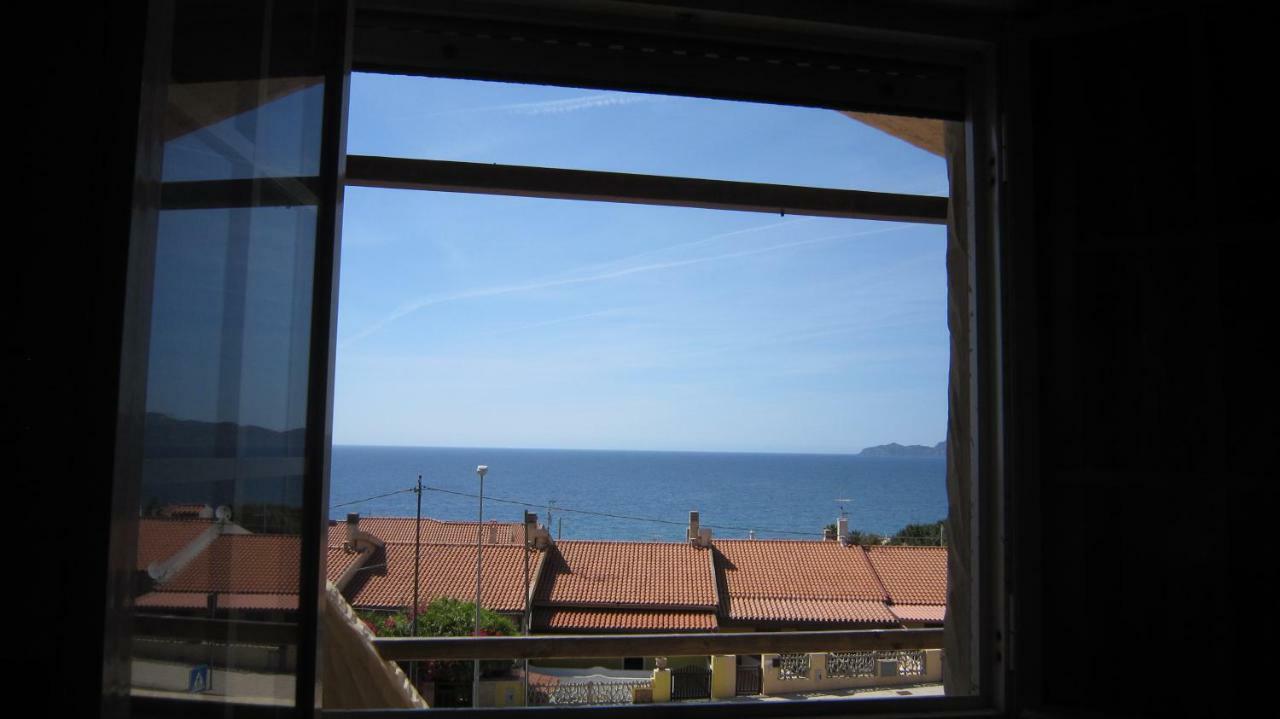 Apartment Sea View Alabe Tresnuraghes ภายนอก รูปภาพ